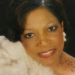 Meet your Posher, Lois